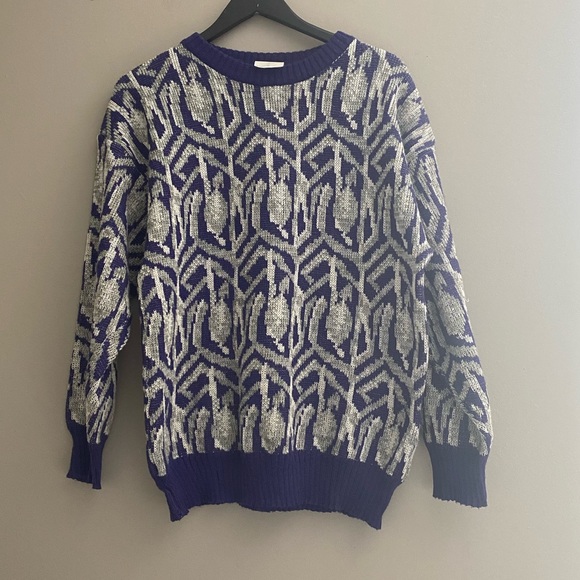 Vintage Sweater - Picture 1 of 9